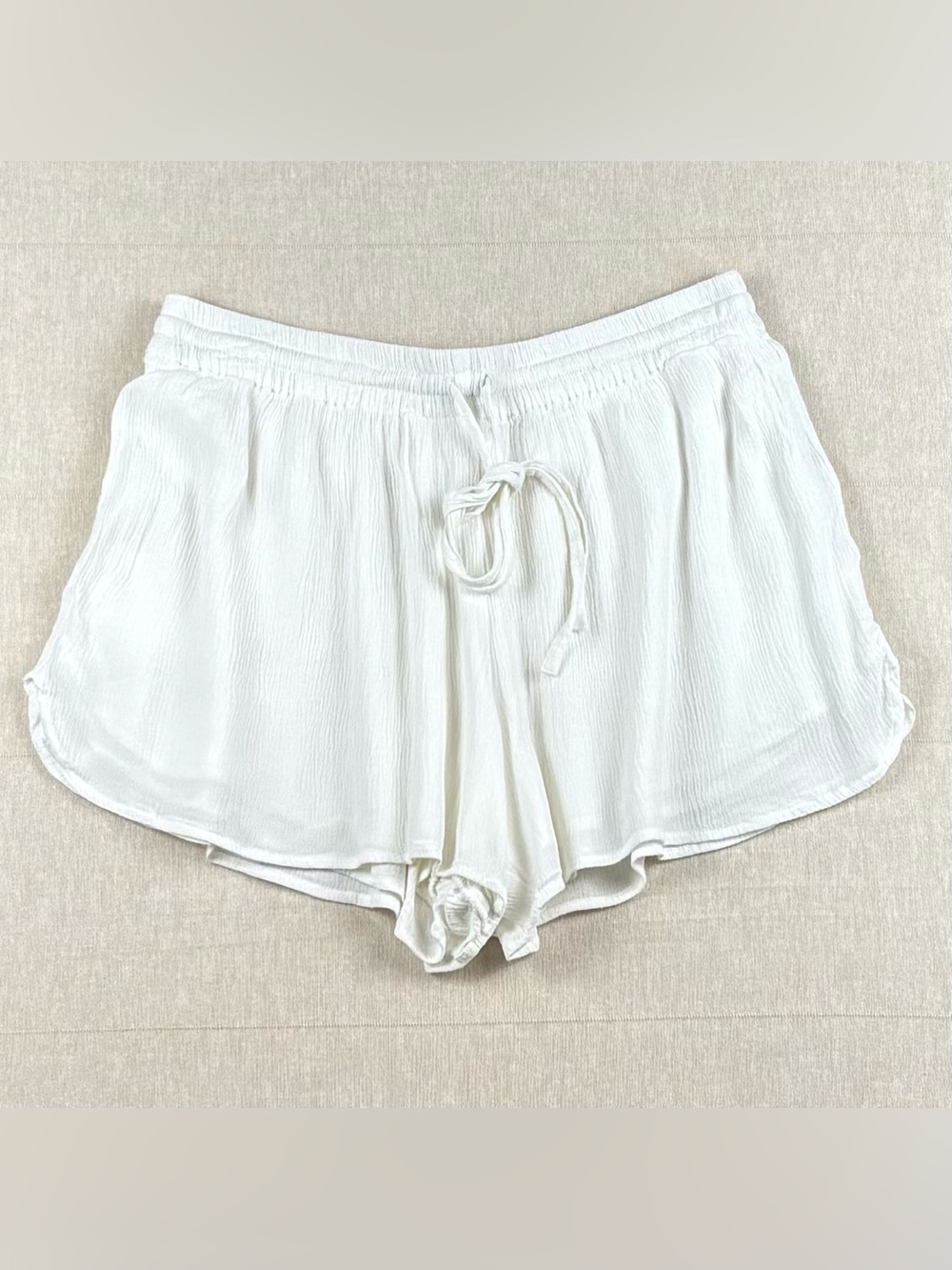 Plum Pretty Sugar M/L White Double Layer Rayon Lounge Shorts Bridal Beach